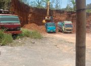 Aktivitas Galian C Diduga Ilegal Di Desa Jambu Kabupaten Semarang