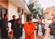 Pelaku Penganiayaan Dokter Koas di Palembang Ditetapkan Tersangka, Tertunduk Lemas Gunakan Baju Tahanan